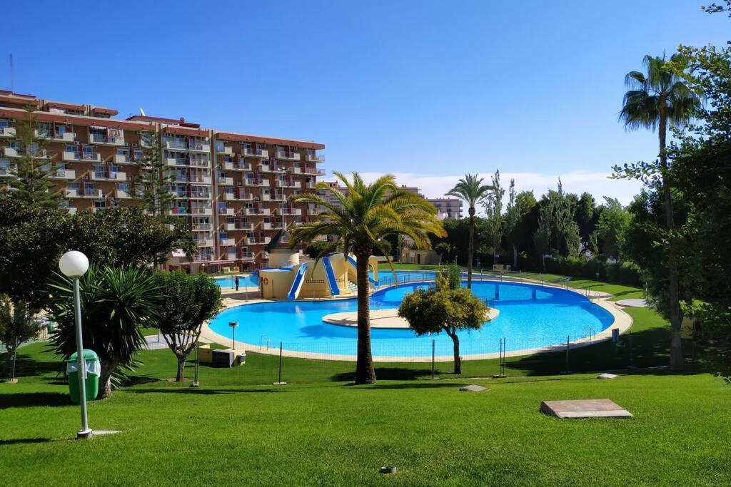 Benalmadena Estudio Jjupiter 250 M Del Mar Con Vistas Al Mar Piscinas Kültér fotó
